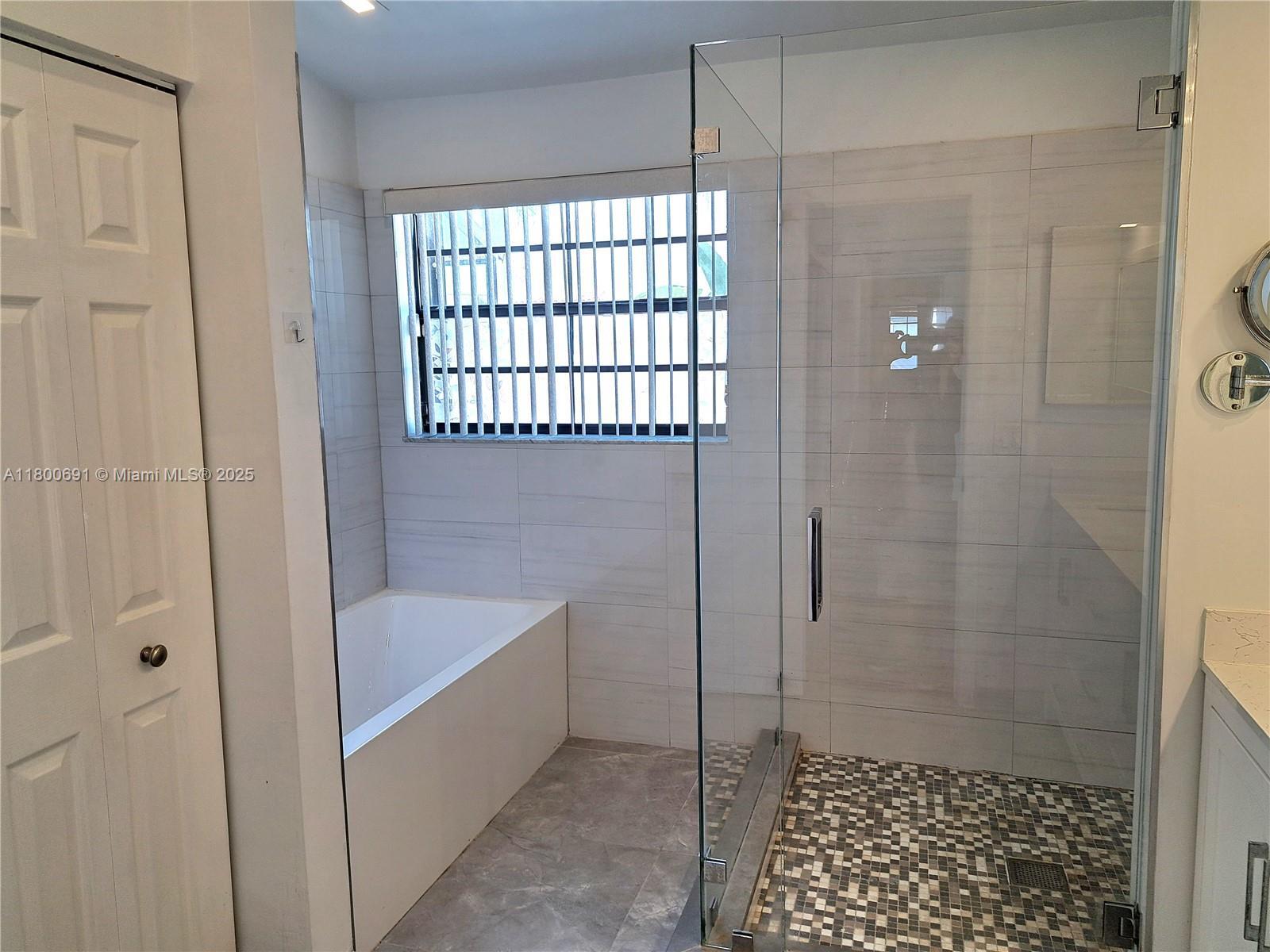 Building Photo - 3500 Magellan Cir