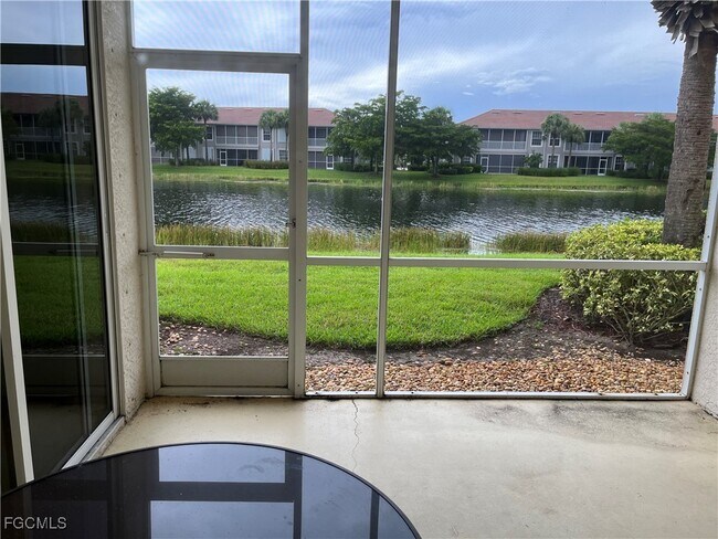 Building Photo - 9636 Hemingway Ln