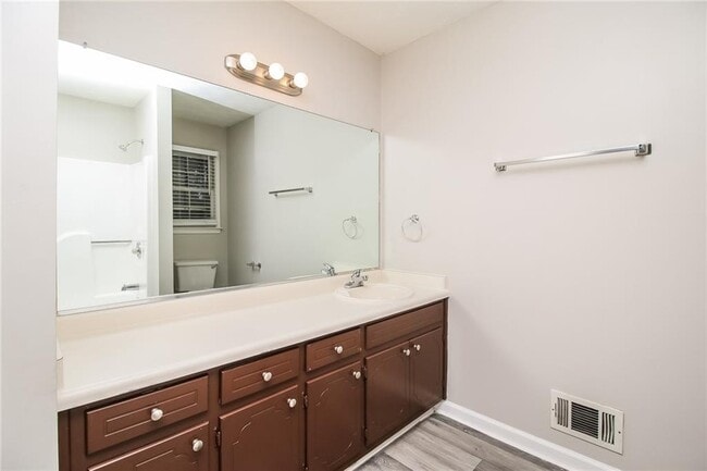 Building Photo - 35 Quails Ct