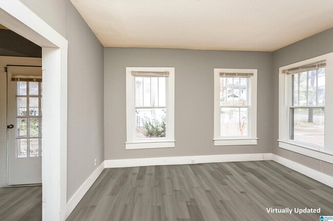 Building Photo - 617 83rd Pl S