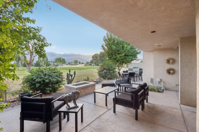 Building Photo - 829 Inverness Dr