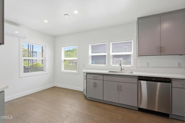 Building Photo - 250 S Ave 55