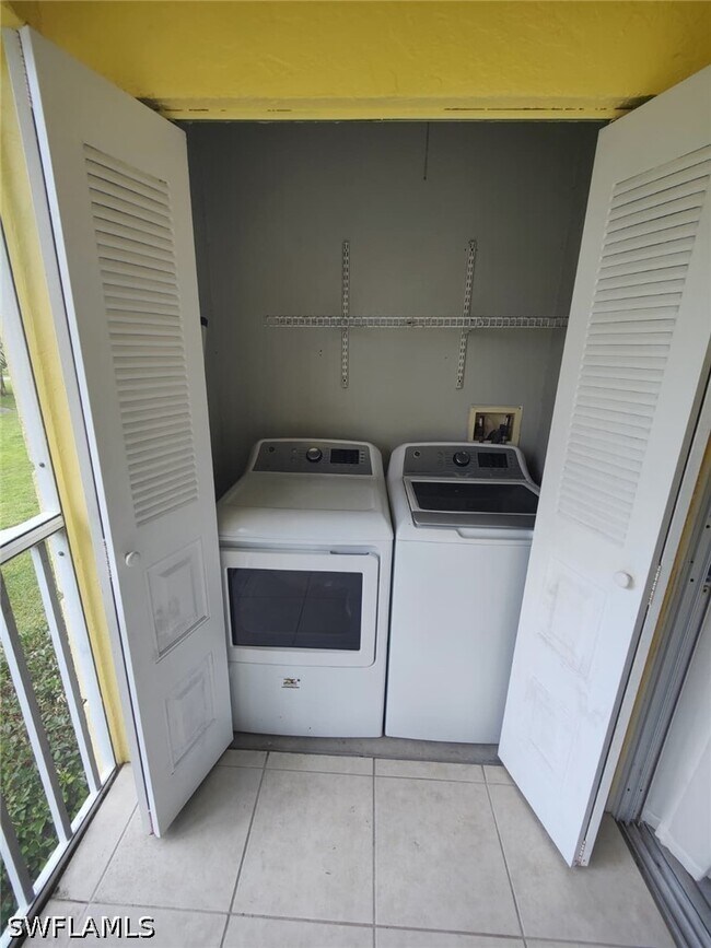 Building Photo - 2668 Kings Lake Blvd