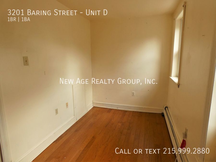 Building Photo - 3201 Baring St