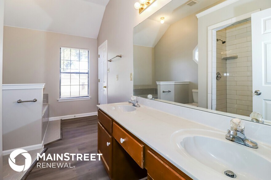 Building Photo - 6491 Tarus Dr