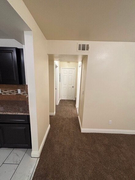 Building Photo - 139 E 110th St