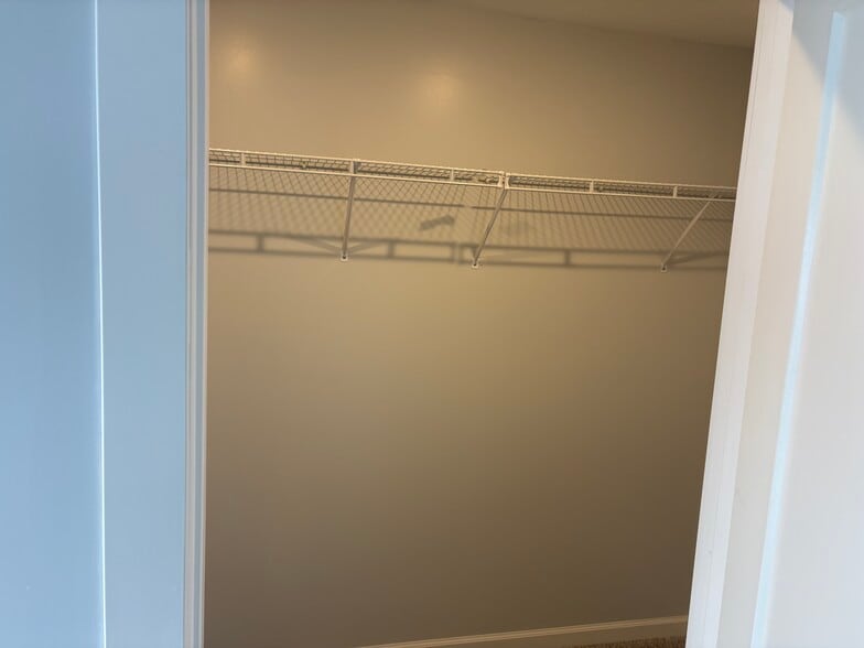 10x5 master closet - 238 Walker St