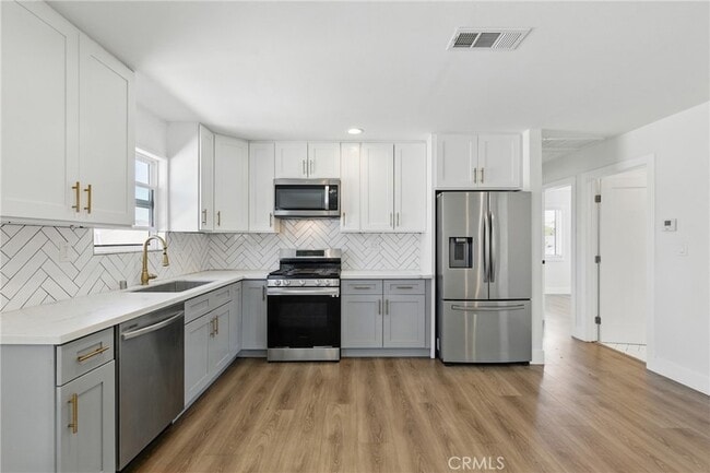 Building Photo - 17017 Crenshaw Blvd