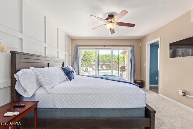 Building Photo - 2118 E Pebble Beach Dr