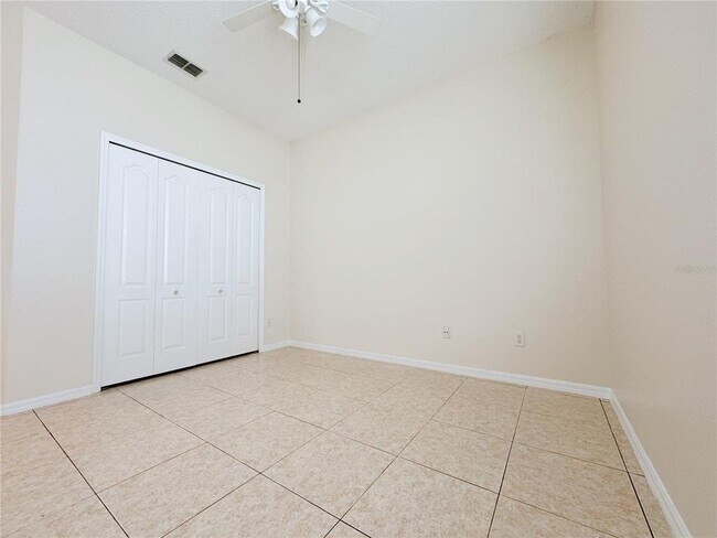 Building Photo - 4932 Bellthorn Dr