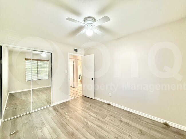 Building Photo - 1614 W Brooks St