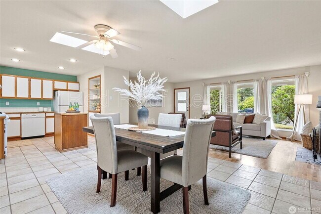 Building Photo - 11807 96th Ave SW