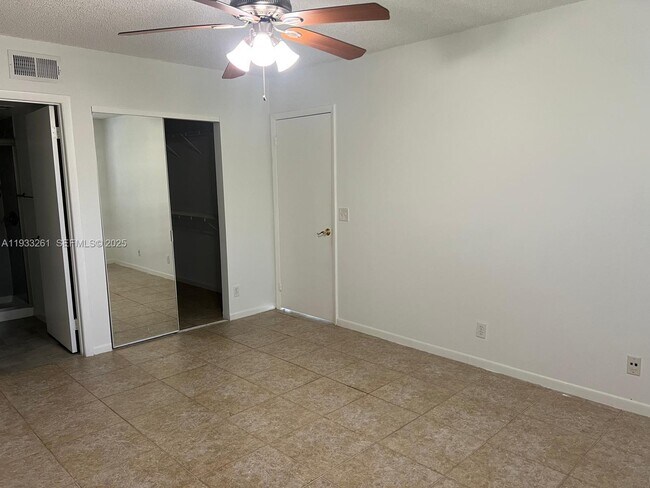 Building Photo - 8821 Wiles Rd