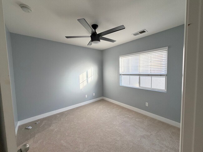 Building Photo - 1431 Trouville Ln