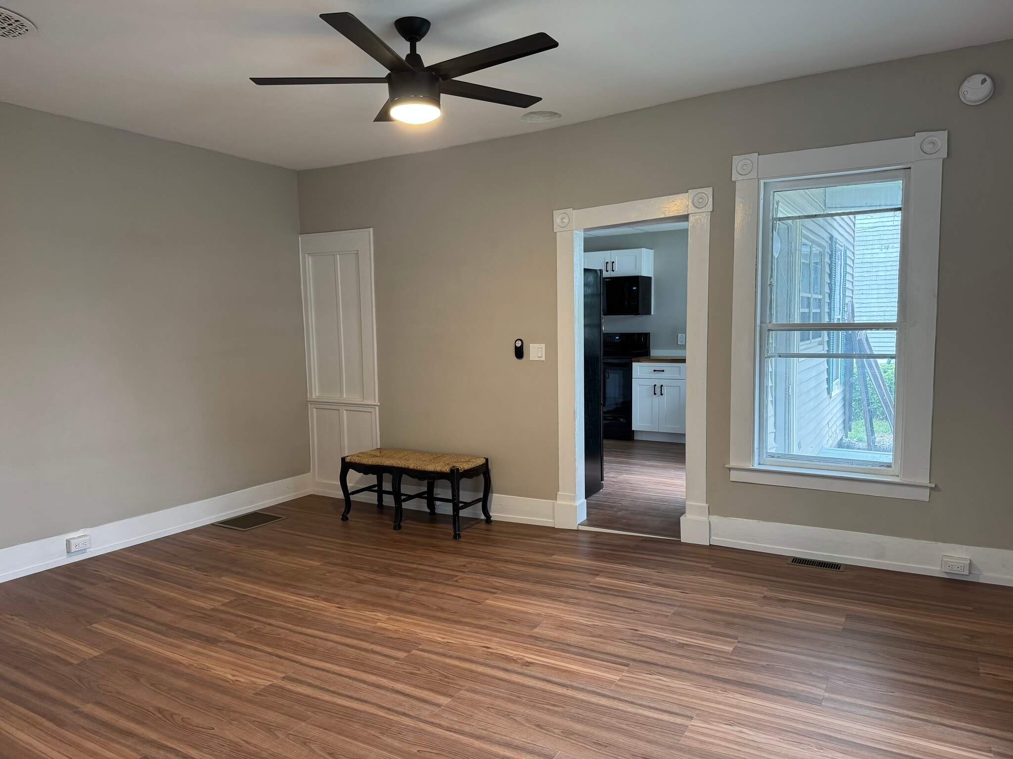 Dinning Room - 14 Cliff St