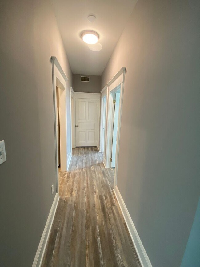 Building Photo - 2 Bedroom Rental in Emmaus!