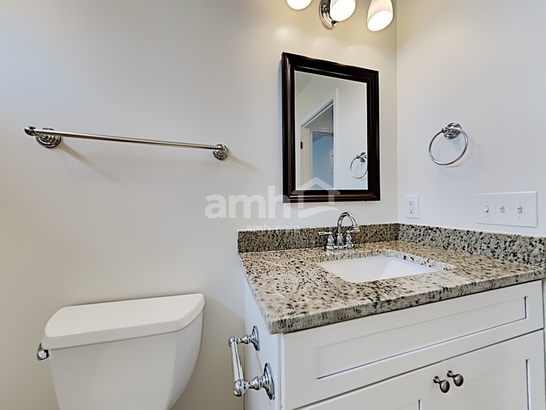 Building Photo - 305 Peters Creek Dr