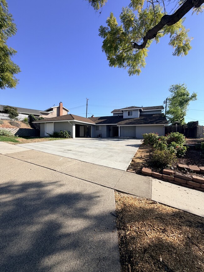 Building Photo - 1624 Mimosa Pl