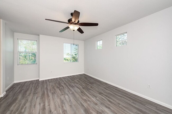 Building Photo - Serenity and Luxury Abound in Eastlake!