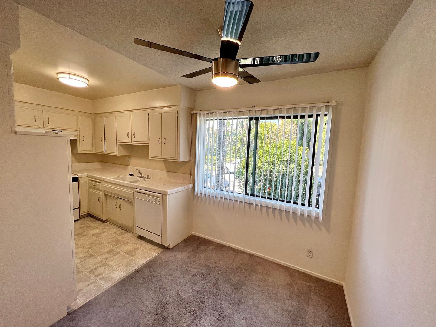 Building Photo - 3510 Clarington Ave