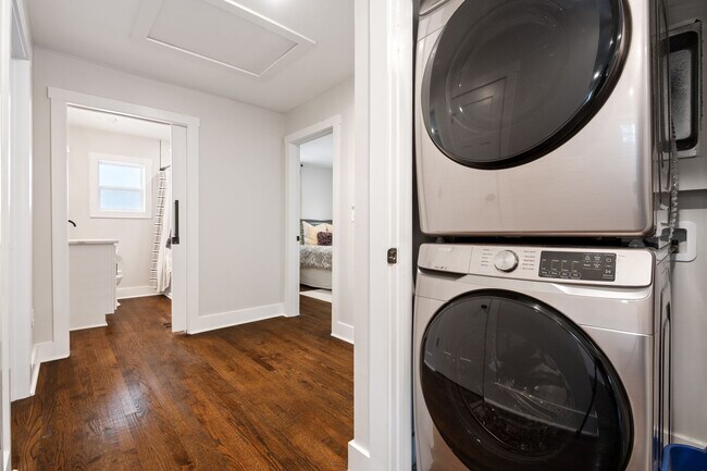 Building Photo - Cute 3BR Cottage in East Durham!  Available Now!