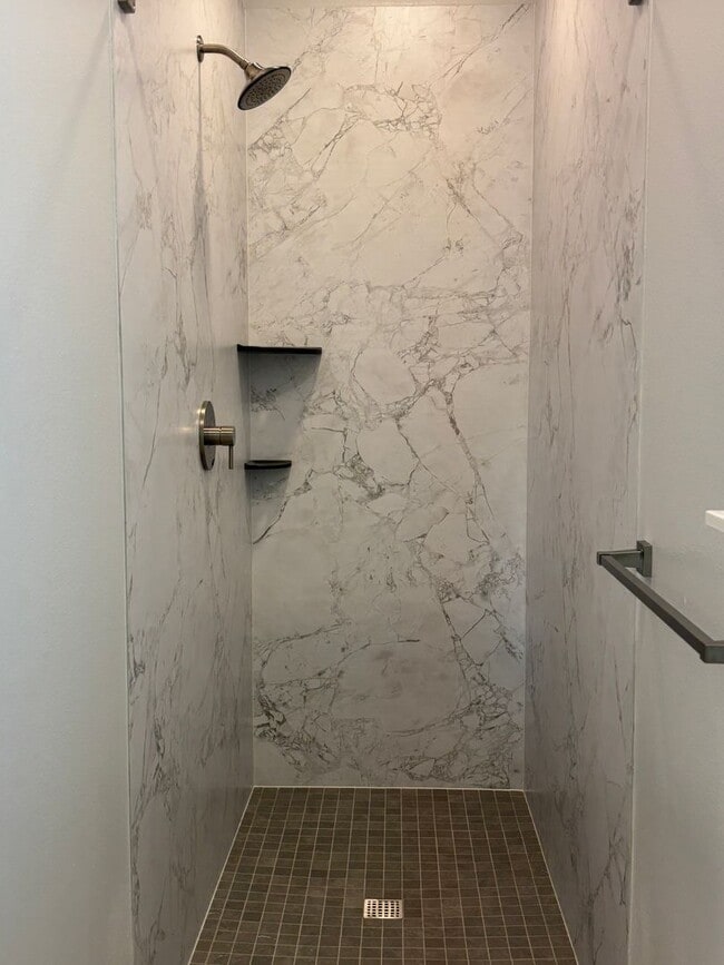 Building Photo - 2 Bed 2.5 Bath New-Construction Duplex