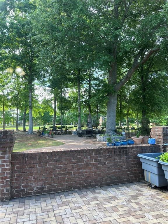 Building Photo - 604 Par Three Ln
