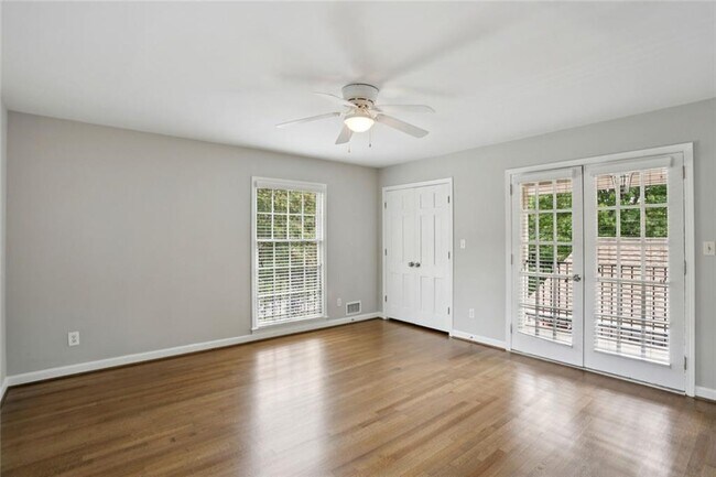 Building Photo - 5224 N Peachtree Rd