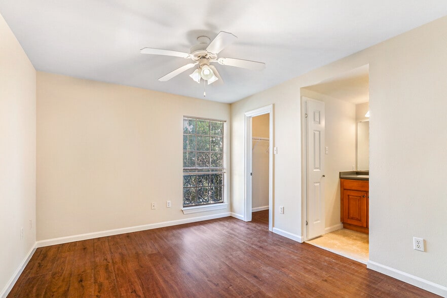 206 Bedroom - Sailboat Bay