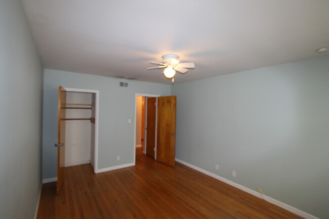 Building Photo - Epic REA - 1 Bedroom 1 Bath Condo in Pacif...