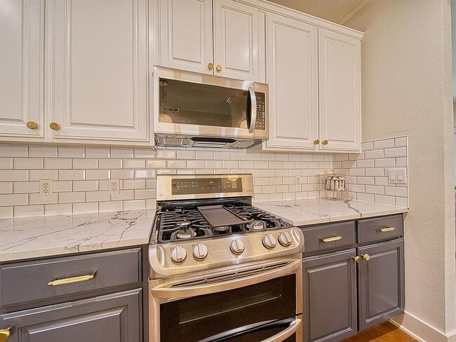 Building Photo - 4113 Camacho St