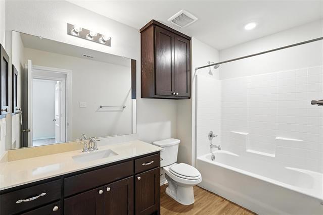 Building Photo - 1708 Tobin Dr