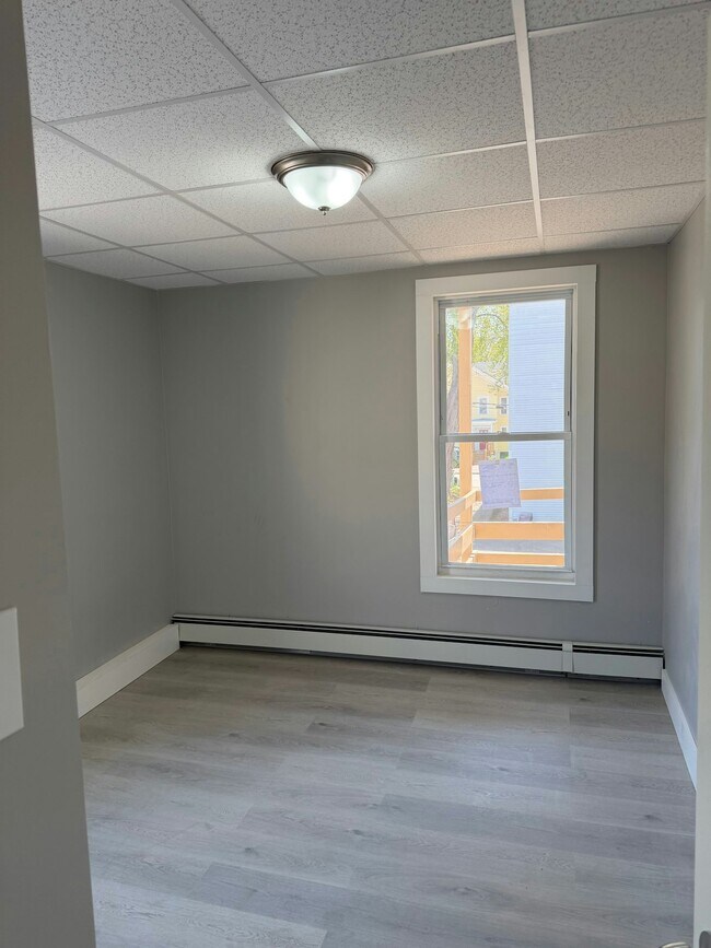 Building Photo - 135 Orange St