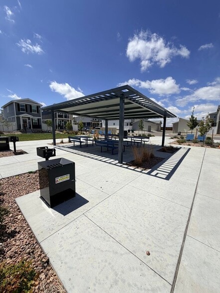 Building Photo - 5059 N Walden Wy
