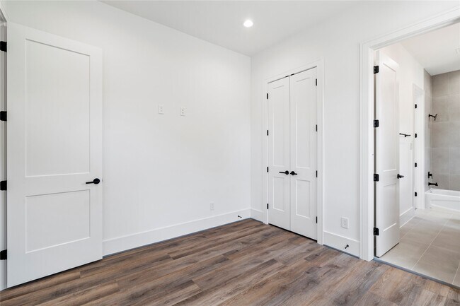 Building Photo - 4218 Nichols St