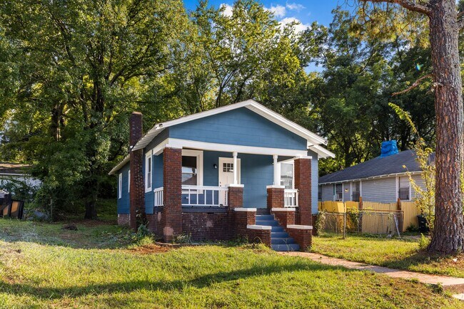 Building Photo - Fully Renovated Ensley Bungalow