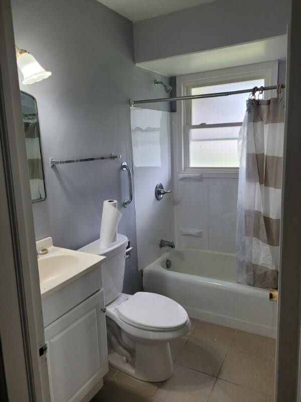 Building Photo - 1181 Elms Rd