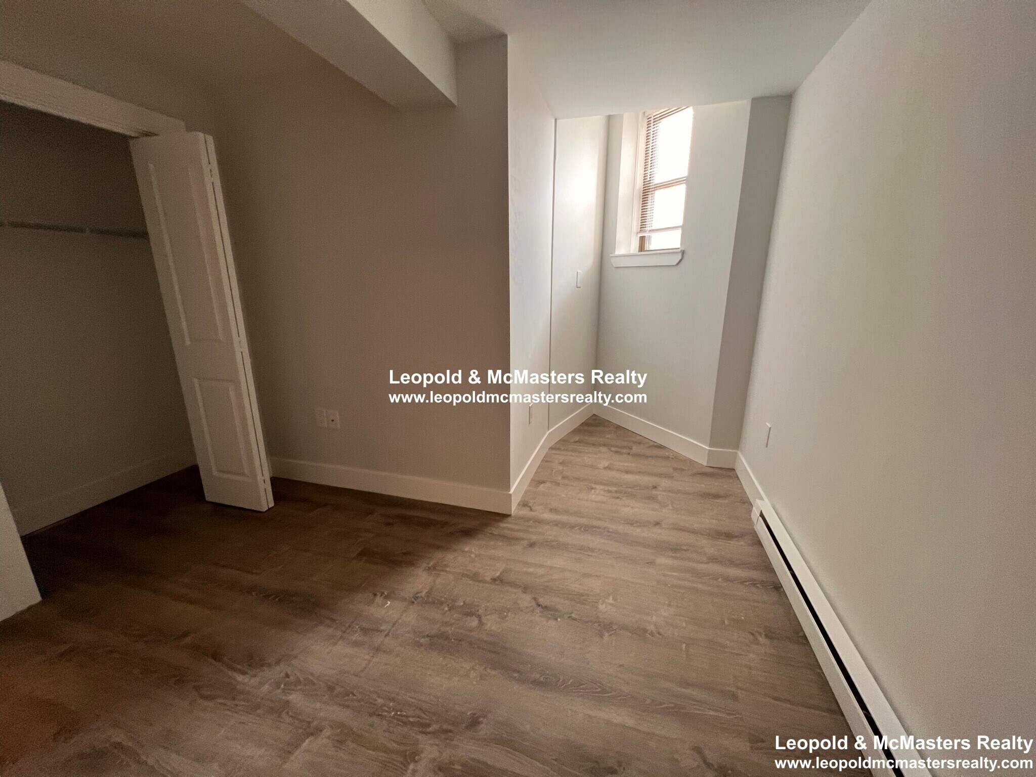 Building Photo - 67 Park Dr