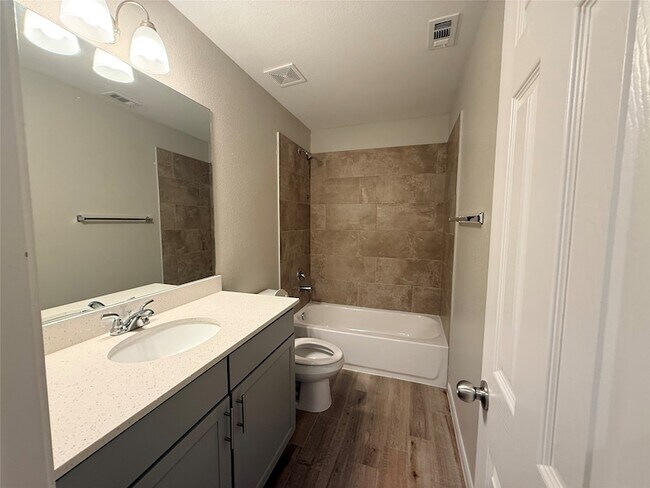 Building Photo - 17142 Wilthorne Colony Ct