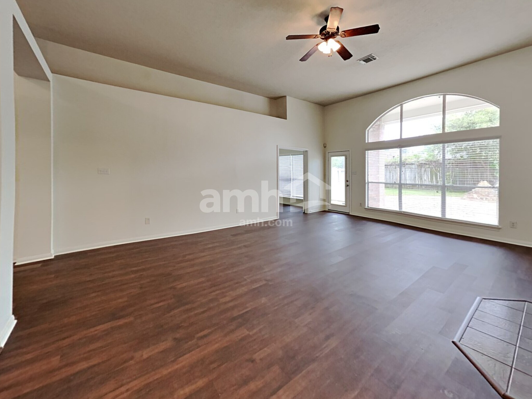 Building Photo - 534 Starkstone Ct