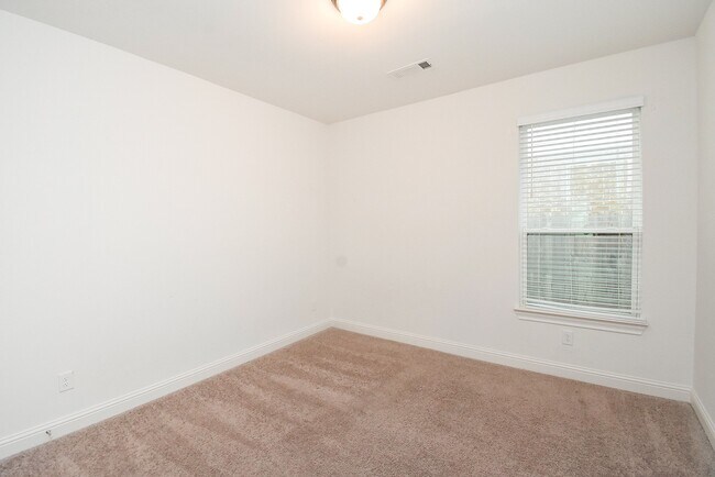 Building Photo - 9406 Water Breeze Ct