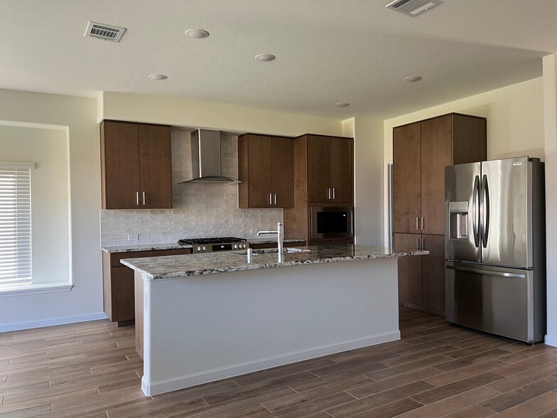 Building Photo - 1243 Mill Pl