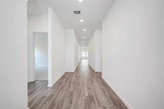 Building Photo - 5119 Whispering River Dr