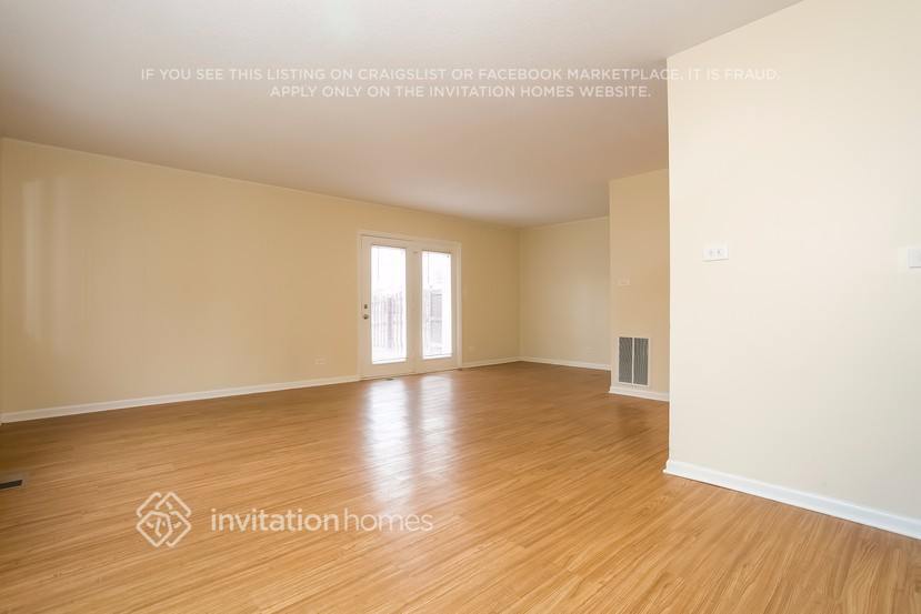 Building Photo - 5924 Allemong Dr