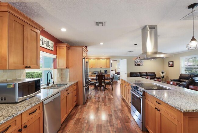 Building Photo - 412 64th St Ct NW