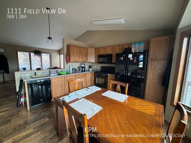 Building Photo - 1111 Field View Dr