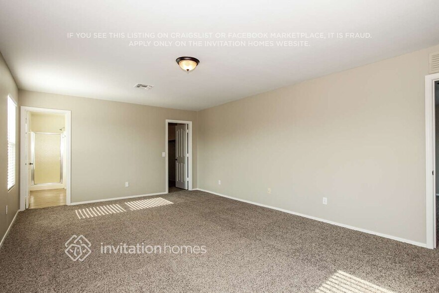 Building Photo - 17022 W Rimrock St