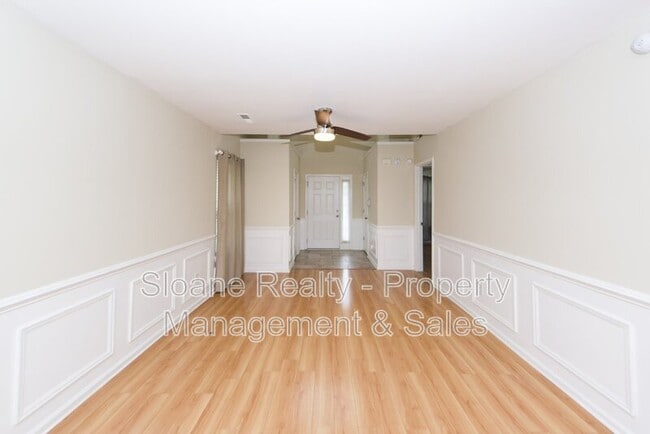 Building Photo - 2457 Scholar Ln