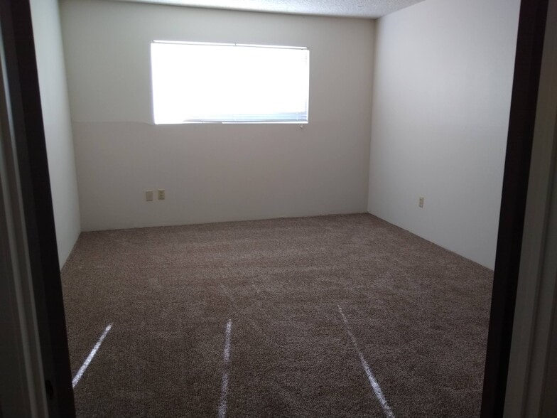 Bedroom two - 1960 S Dora St