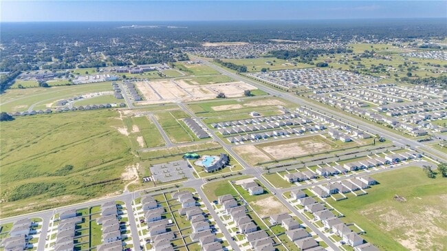 Building Photo - 8695 SW 46th Ave